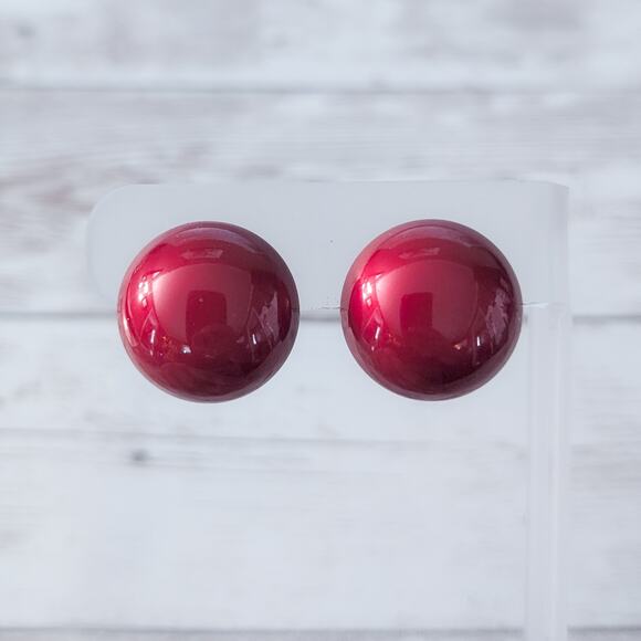 Vintage Clip On Earrings Domed Circle Deep Red 7/8" - Picture 1 of 5